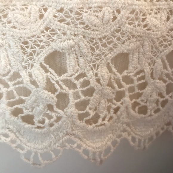 NWT Blu Pepper Ivory Lacy Crochet Tank - Picture 7 of 7